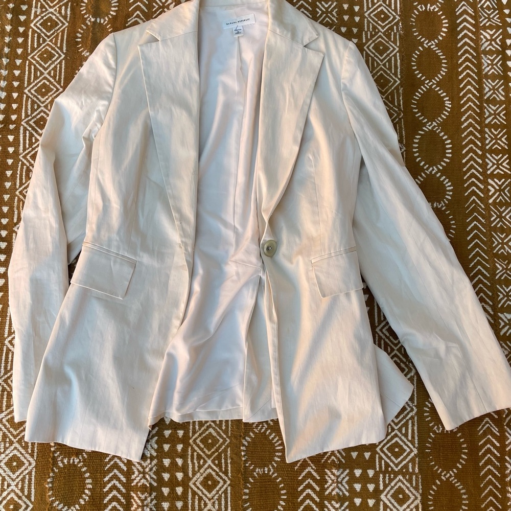 Women's Cream Blazer